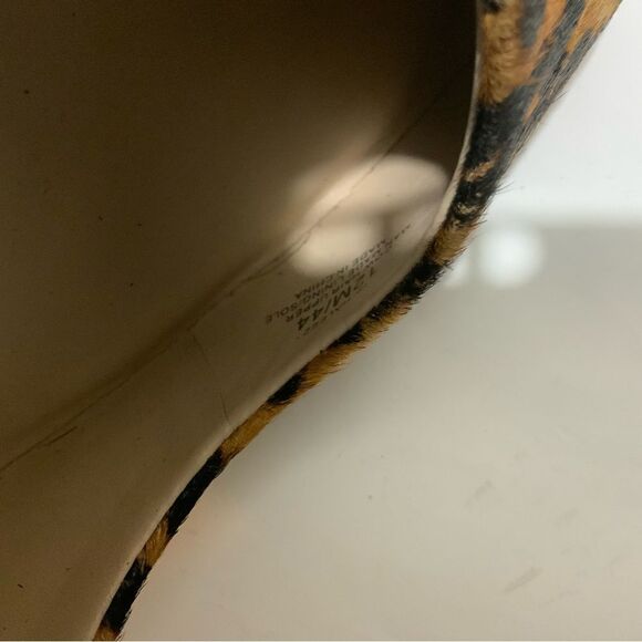 New with box 1.STATE HALEE 2 PUMP COW HAIR FUR~ 12 M - Picture 10 of 12